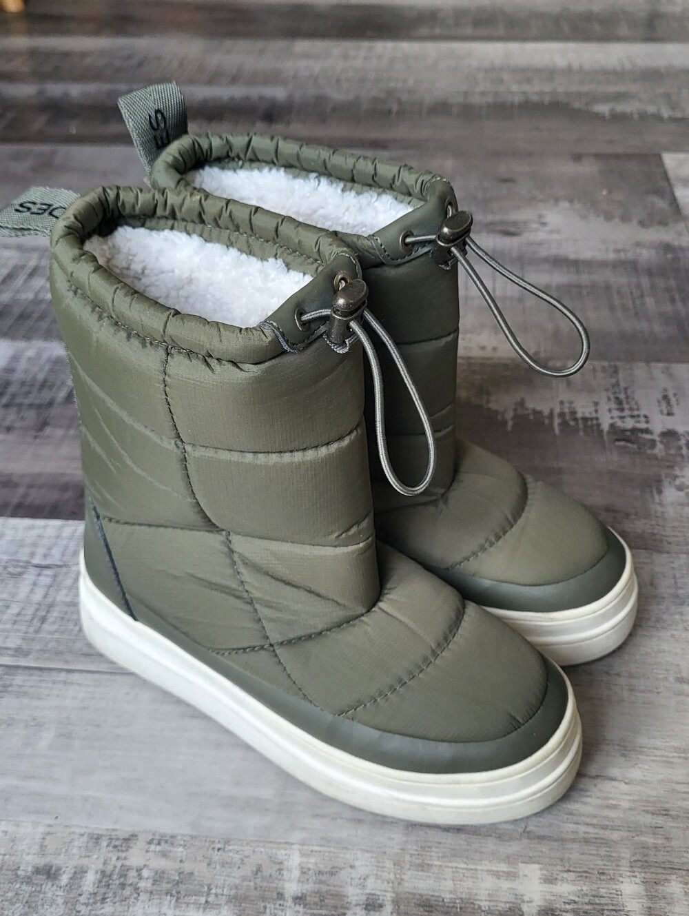 Urban Sport by J/Slides Noah Water Repellent Nylon Puffer Boot Size 5.5 Green